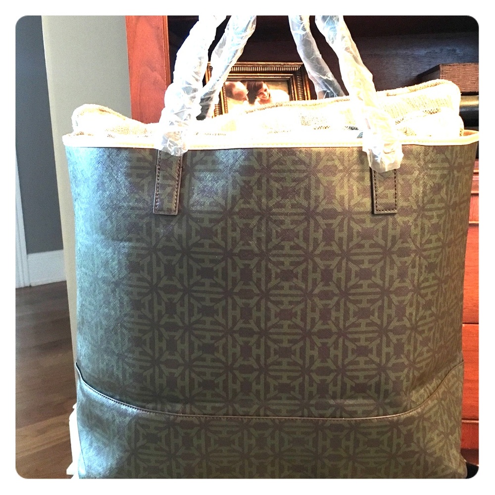 India Hicks Madly Deeply in Green Heritage
